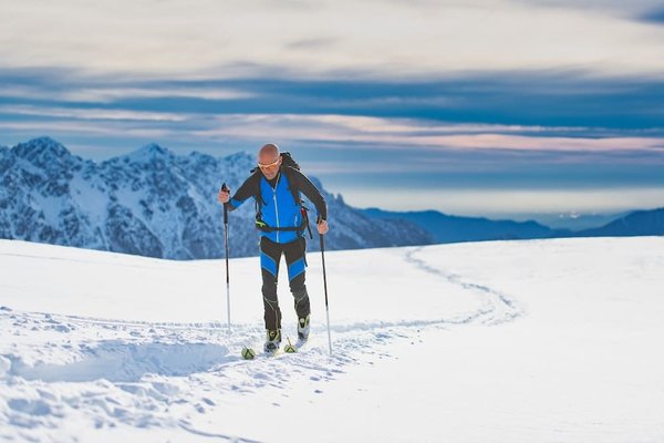 Quels sentiers de randonnée offrent une vue imprenable sur les Dolomites sans être surpeuplés?